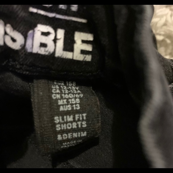 Kids Short Jeans.. 12-13 - Picture 2 of 2